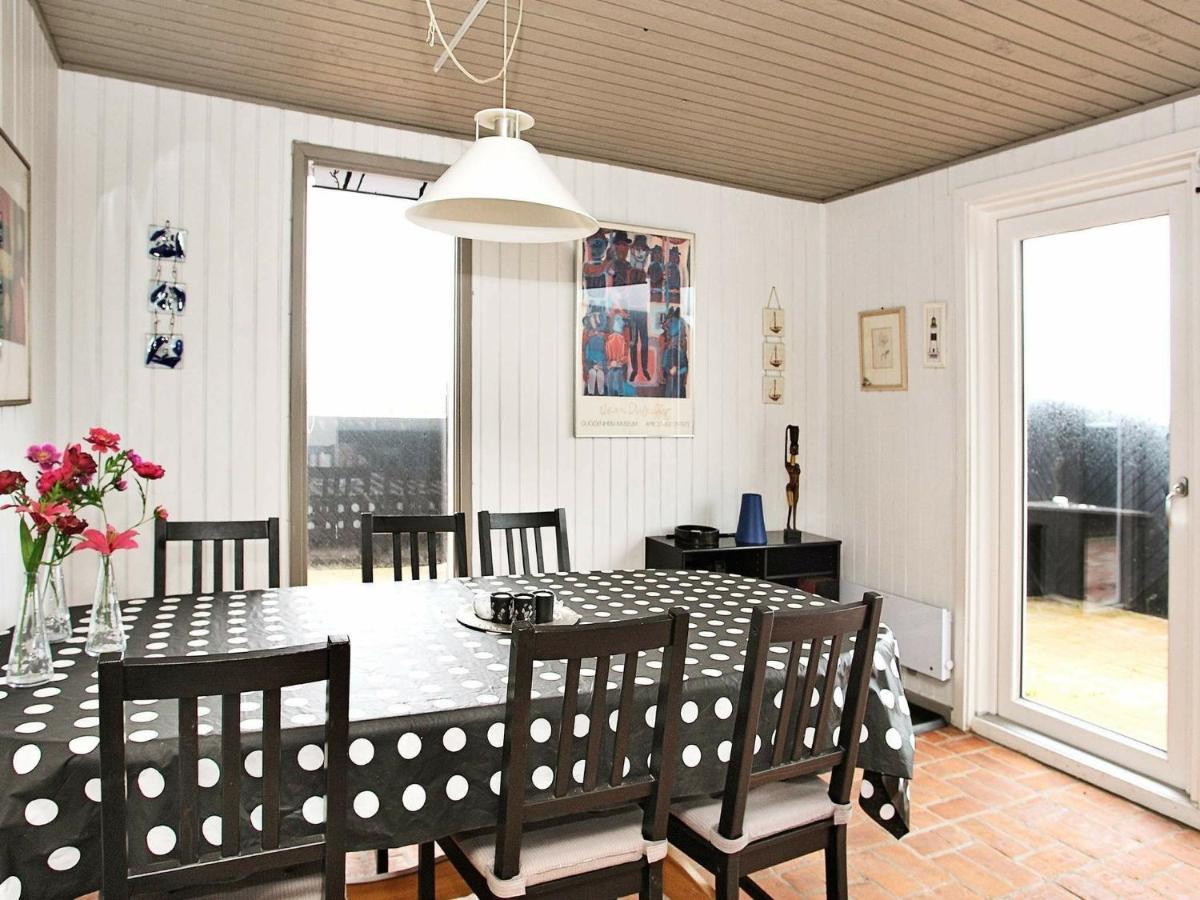 6 Person Holiday Home In Blokhus Quarto foto